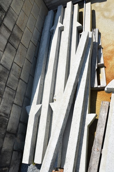 Imagem ilustrativa de Mourão de concreto para alambrado